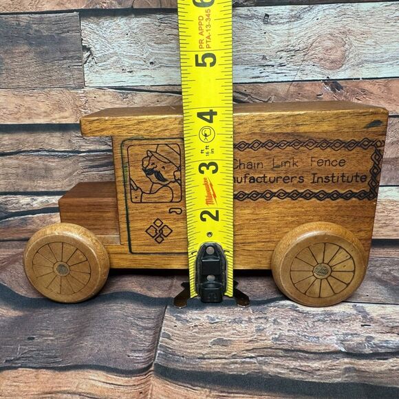 Vtg 1979 Toystalgia Rolling Wooden Coin Bank Toy Chain Link Fence Manufacturers - Picture 9 of 10